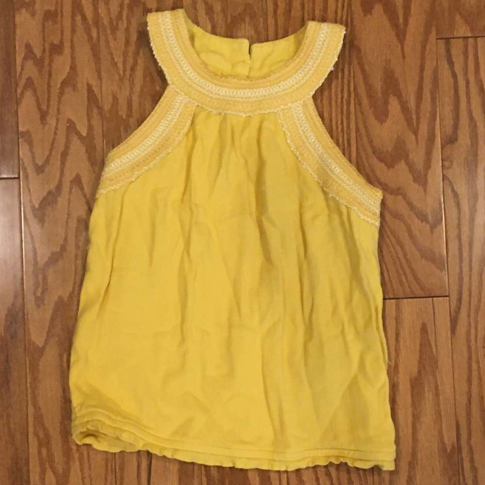Yellow no shoulder shirt